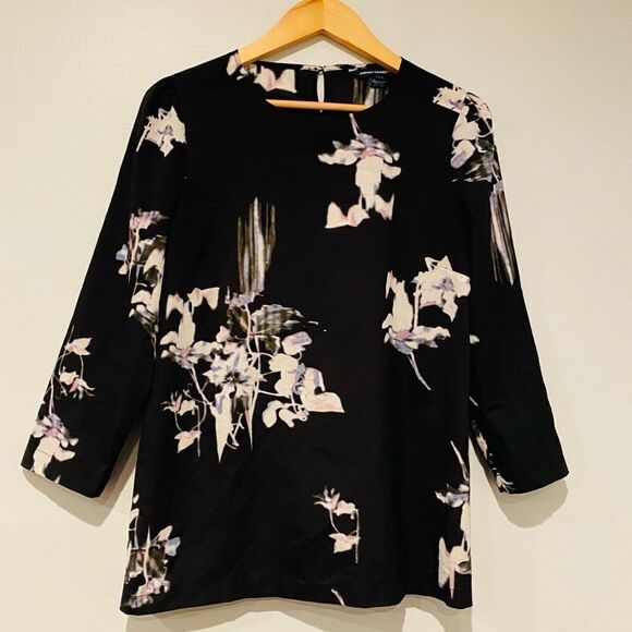 French Connection Black Waterflower 3/4 Sleeve Top Size 8 - Picture 2 of 6